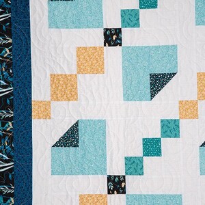 Peek-a-boo Throw Quilt Pattern Digital Pattern imagem 7