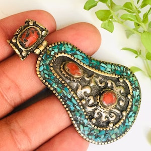 Afghan Turkoman Trditional Wedding Party Belly Dance con İnlay Coral & Turquoise Stone Hand-e-Crafted Tribal Ethnic Vintage Pendant. #47