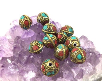 Artisan tibétain népalais fait à la main laiton turquoise, -Corail Masala 11 pièces perles Tibet.
