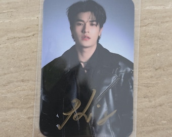 Domundi DMD Land 3 GEN 3-5 Random Selfie Photocards (northotto