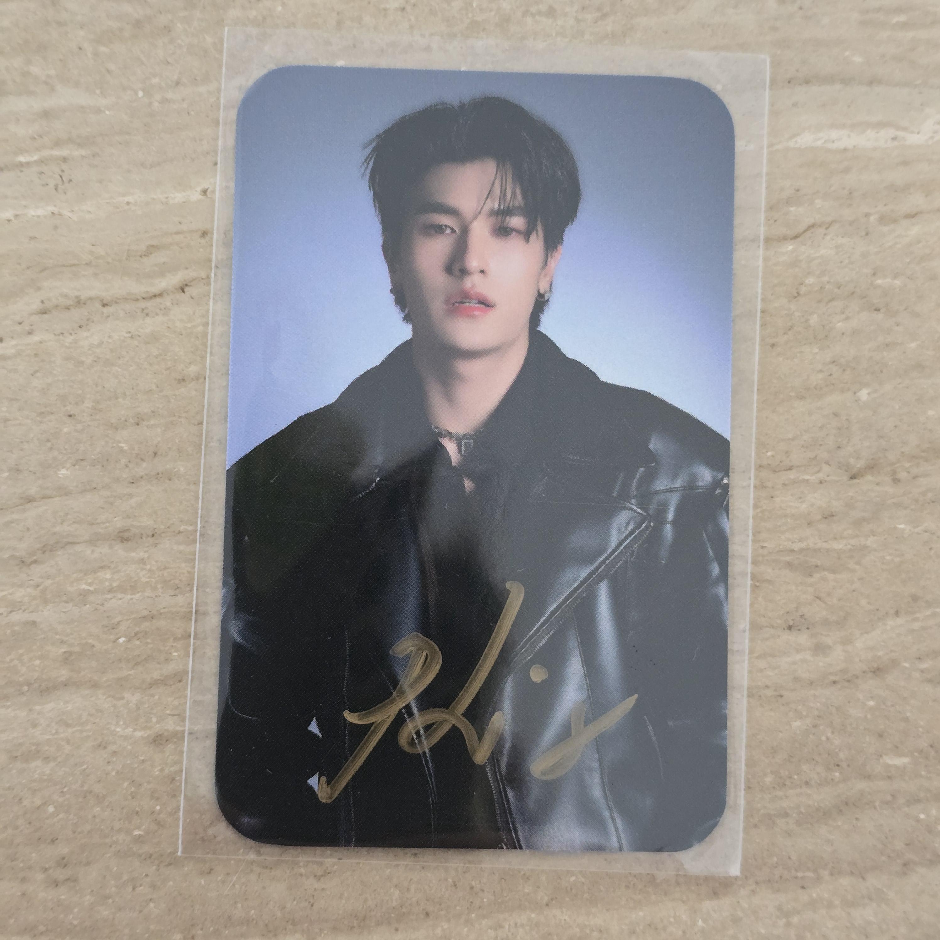 Domundi DMD Land 3 GEN 3-5 Random Selfie Photocards (northotto
