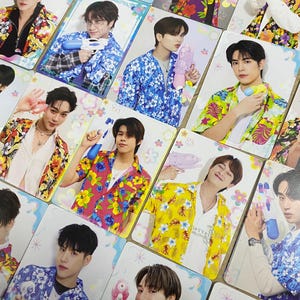 Cartes-photos officielles GMMTV du 23 décembre 2025 à Songkran (SeaKeen GreatInn PerthSanta MarkOhm JuniorMark Nanon secret Est Ohm Leng Chimon Barcode LYKN)