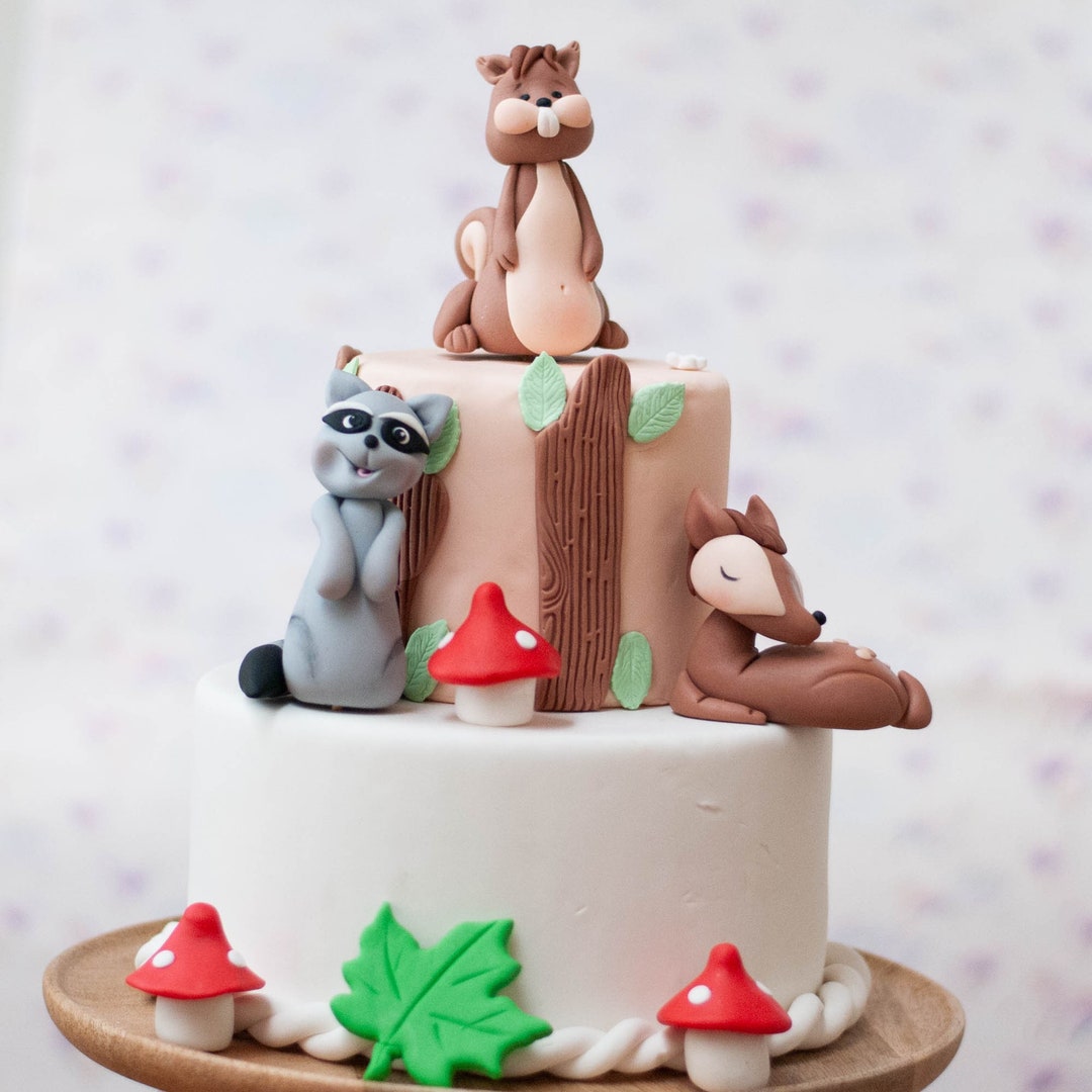 Décorations de gâteaux comestibles Animaux de la jungle. Gâteaux d' anniversaire pour bébé. Hauts de forme fondants -  France