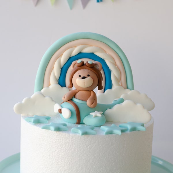 Gâteau avion avec ours en peluche aviateur, gâteau pilote ours en peluche pilote, gâteau d'anniversaire garçon, gâteau d'anniversaire pilote et gâteau avion bleu