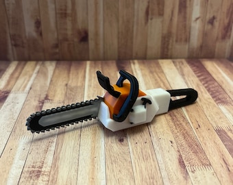 1/10 Scale Chainsaw and Axe, Garage Diorama Accessory