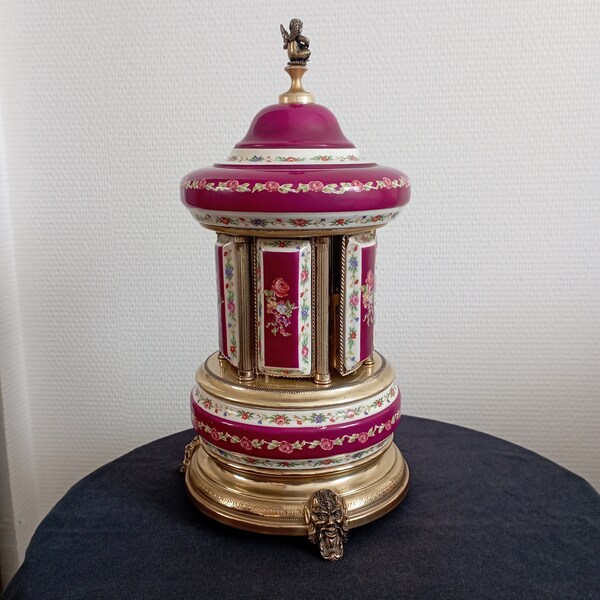 Lipstick Carousel Etsy