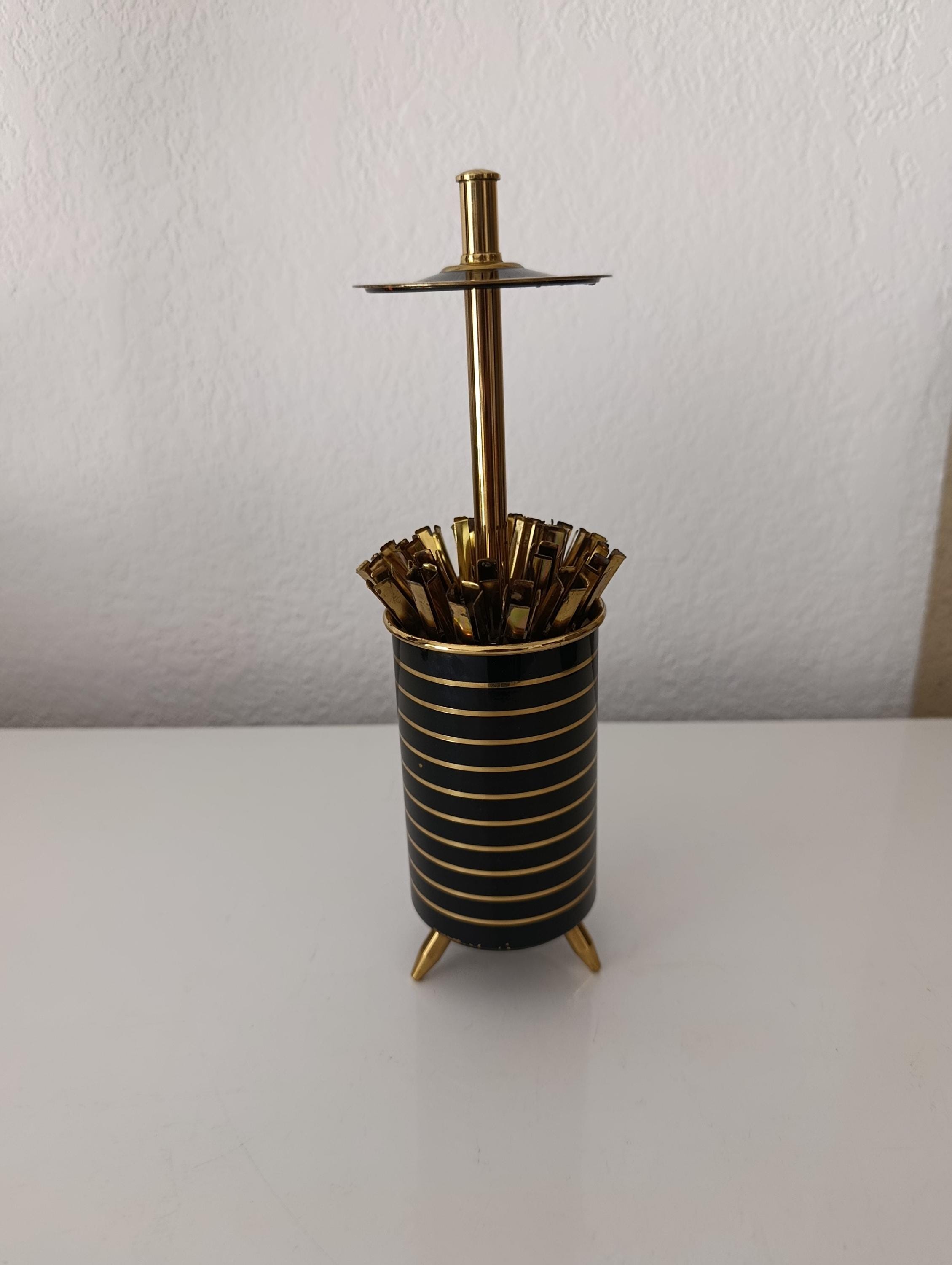 estelle cigarette holder friends Cigarette Display Stand
