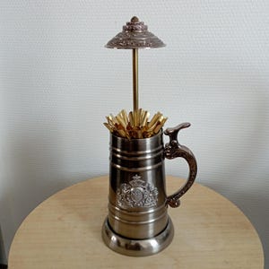 Oggetto decorativo vintage//distributore di sigarette//portasigarette//serbatoio