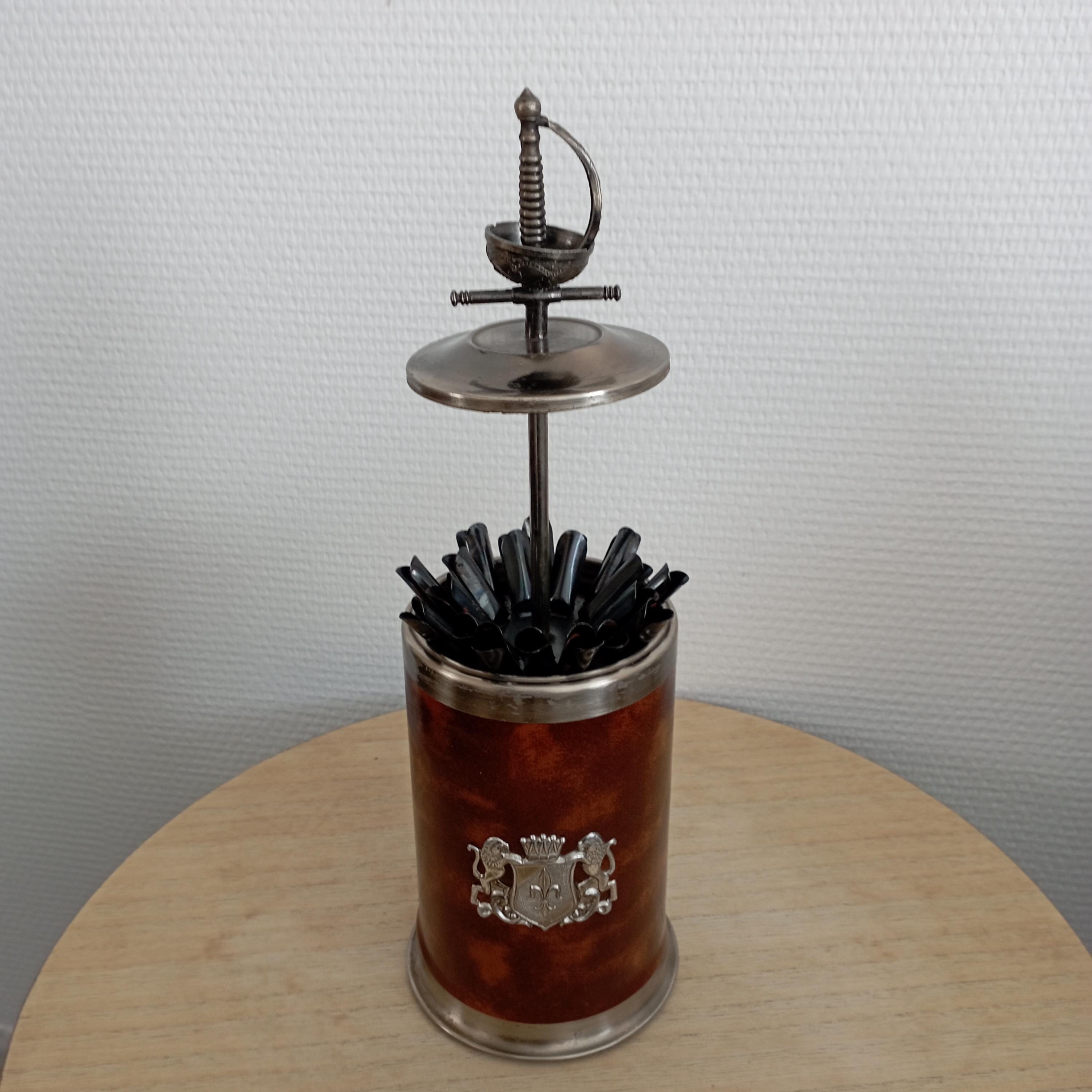 antique cigarette music box Reuge Capodimonte Lipstick Musical Carousel Swiss Rare/Works Antique Wooden Carousel Musical Cigarette/joint