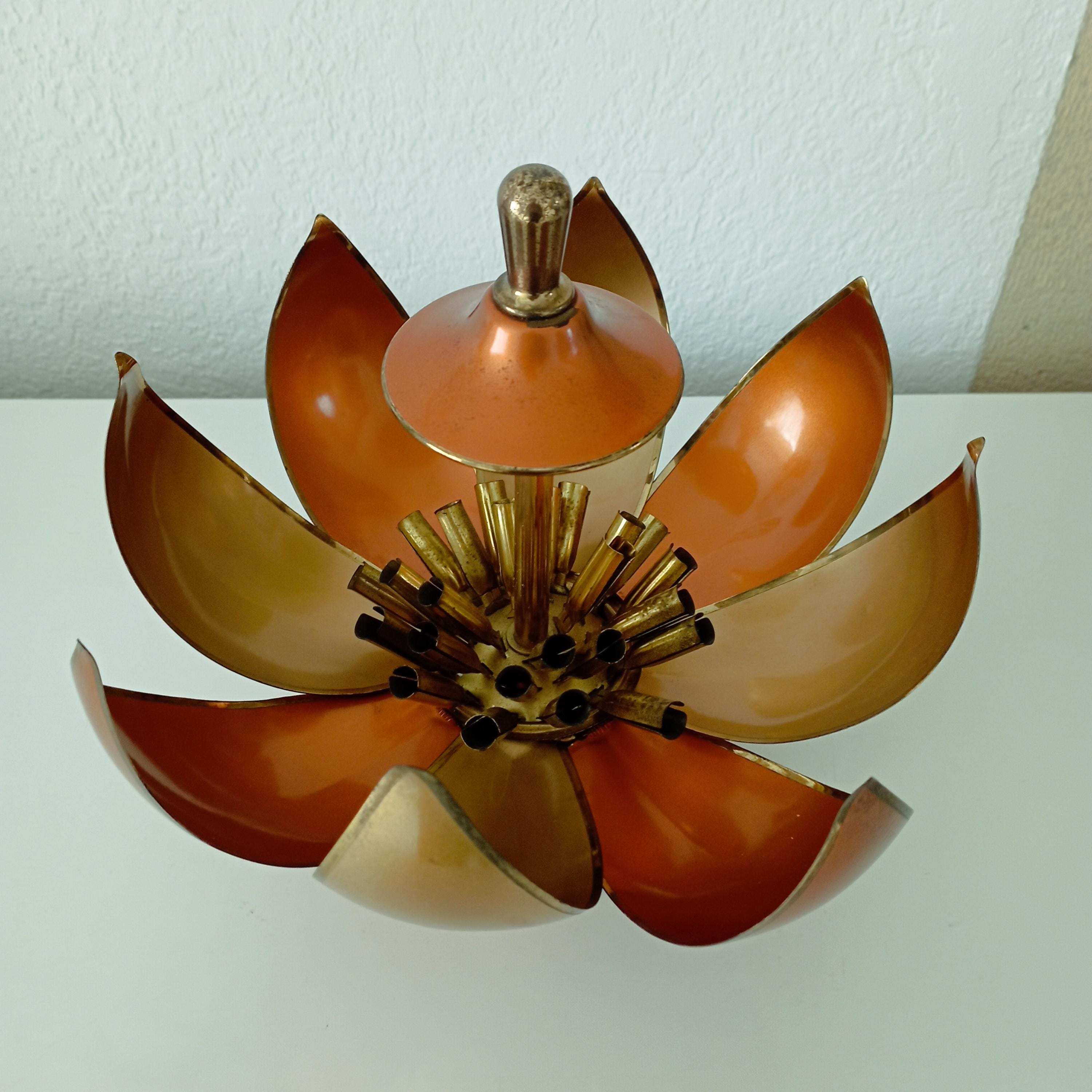 Vintage decorative item // Lotus flower cigarette dispenser // Cigarette  display stand