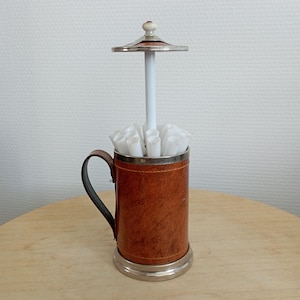 Vintage decorative object//cigarette dispenser//table cigarette holder