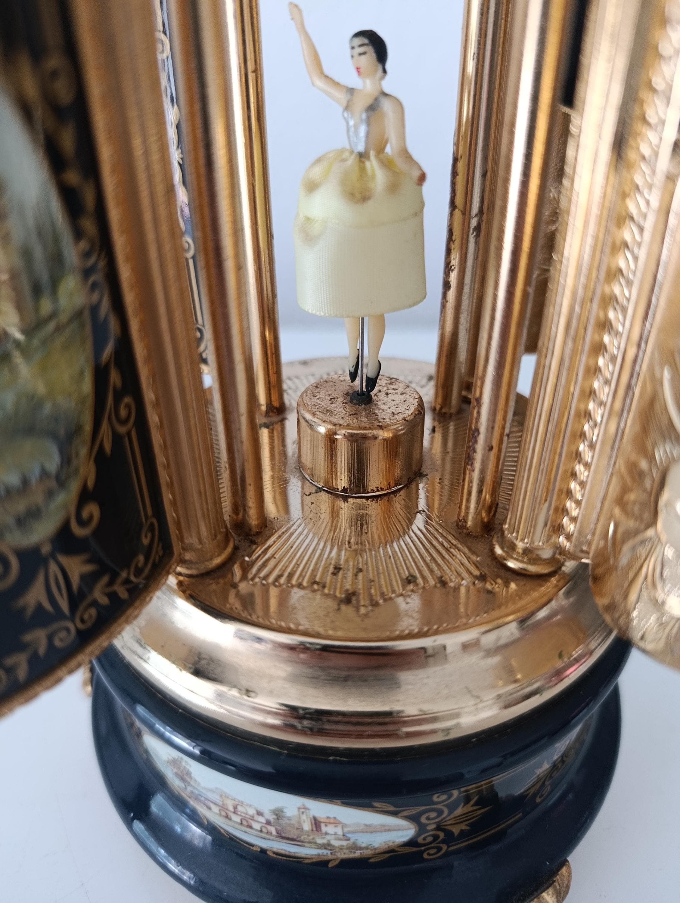 ballerina cigarette Music Box//musical Carousel With Dancing Ballerina//cigarette Holder//reuge A Ballerina Smokes A Cigarette