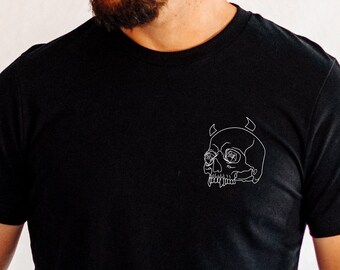 D20 Skull T-Shirt - Dungeons and Dragons Shirt, Critical Roll Tee, Tabletop RPG Gift, Dungeon Master Shirt, DND dice T-shirt, Critter shirt