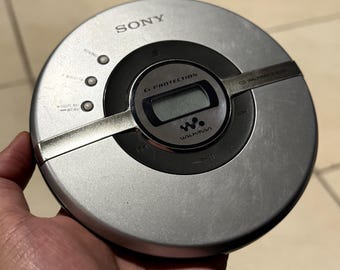 Disque dur Sony D-FJ200 entièrement fonctionnel.