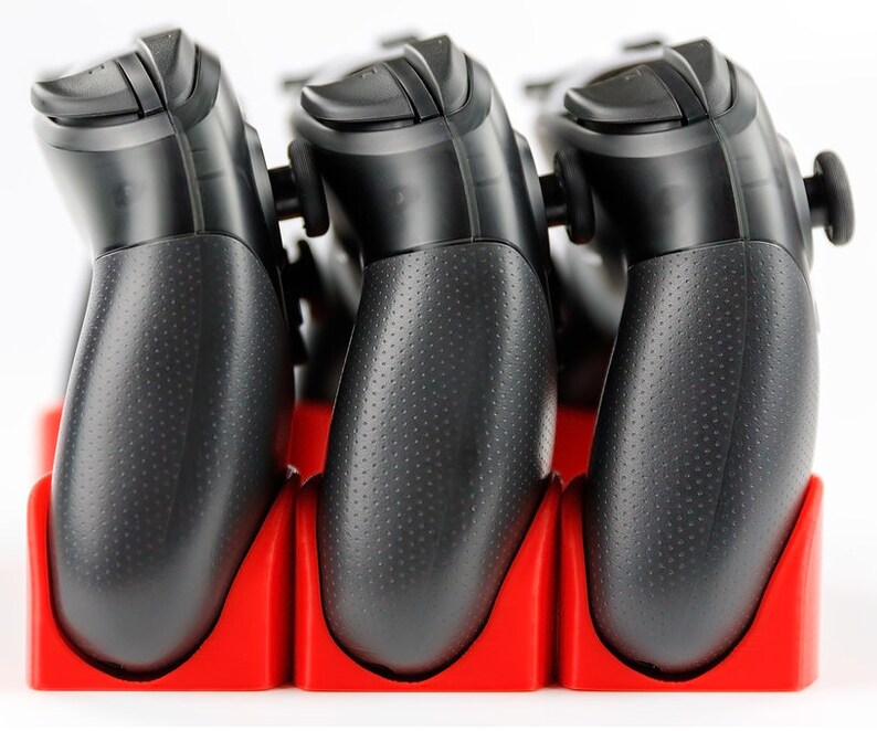 3D Printed Nintendo Switch Pro Controller Stand With Official Switch