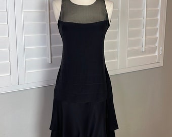 Chanel Beautiful Vintage Silk Little Black Dress in Size EU 38 and US Size 6