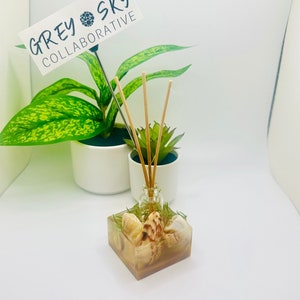 Beach Day Mini Scented Oil Diffuser | Epoxy Resin Reed Diffuser | Unique Scented Oil Diffuser | Beach lovers Reed Diffuser | Resin Diffuser