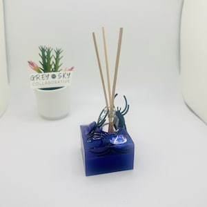 Violet Widow Mini Scented Oil Diffuser | Epoxy Resin Reed Diffuser | Unique Scented Oil Diffuser | Spider Reed Diffuser | Resin Diffuser