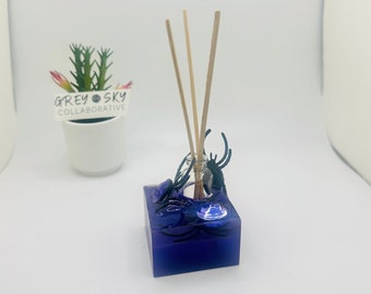 Mini diffusore di olio profumato Violet Widow / Diffusore a lamella in resina epossidica / Diffusore di olio profumato unico / Diffusore a lamella di ragno / Diffusore in resina