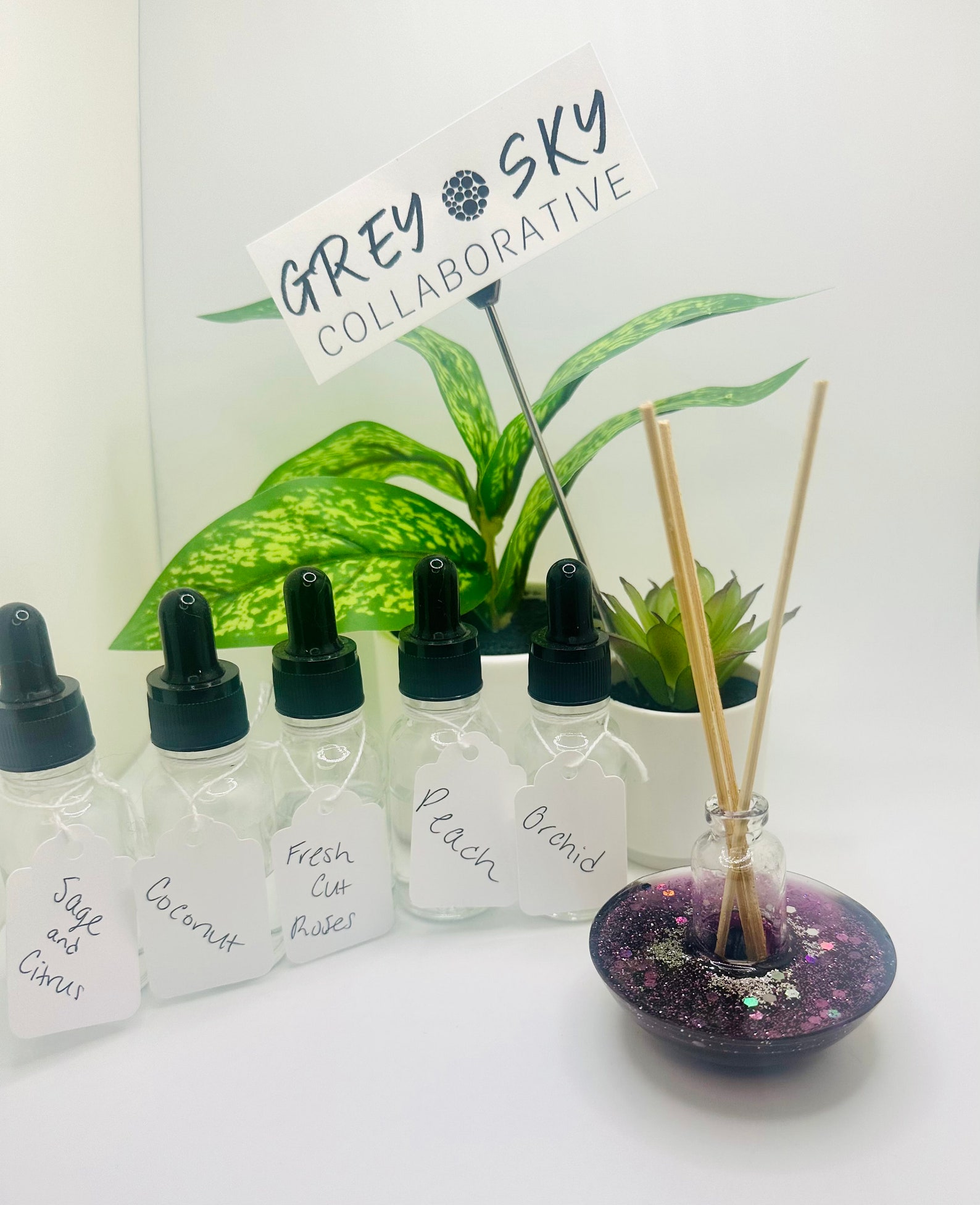 Sphere of Stars Mini Scented Oil Diffuser | Epoxy Resin Reed Diffuser ...