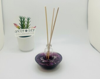 Handmade Galaxy Scented Oil Diffuser | Epoxy Resin Reed Diffuser
