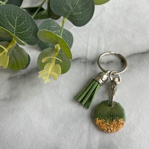 Green and Gold Shopping Trolley Token // trolley coin, gym locker coin, keyring clip