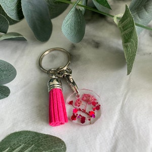 Pink Flower/Glitter Filled Trolley Token on Keyring Clip with Tassel // Trolley Coin, Locker Coin, Resin Keyring