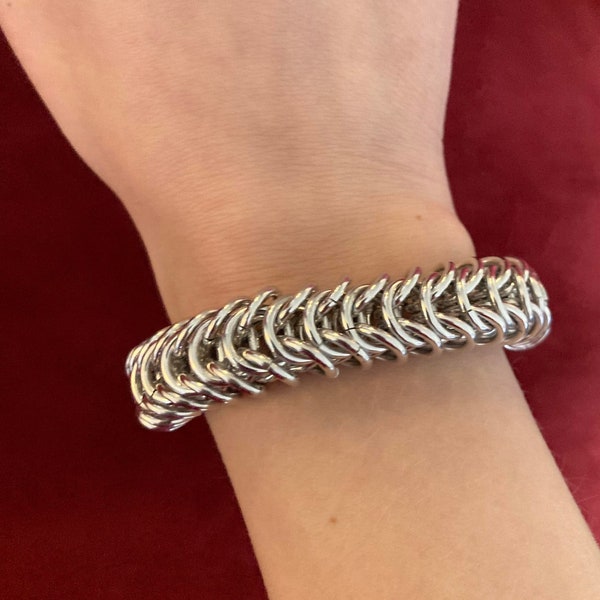 Chainmail Bracelet: Box Weave