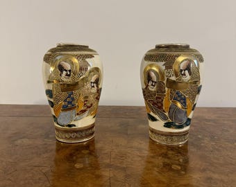 美しいヴィンテージゴールドの鍍金が施された日本の薩摩芸者、華やかで