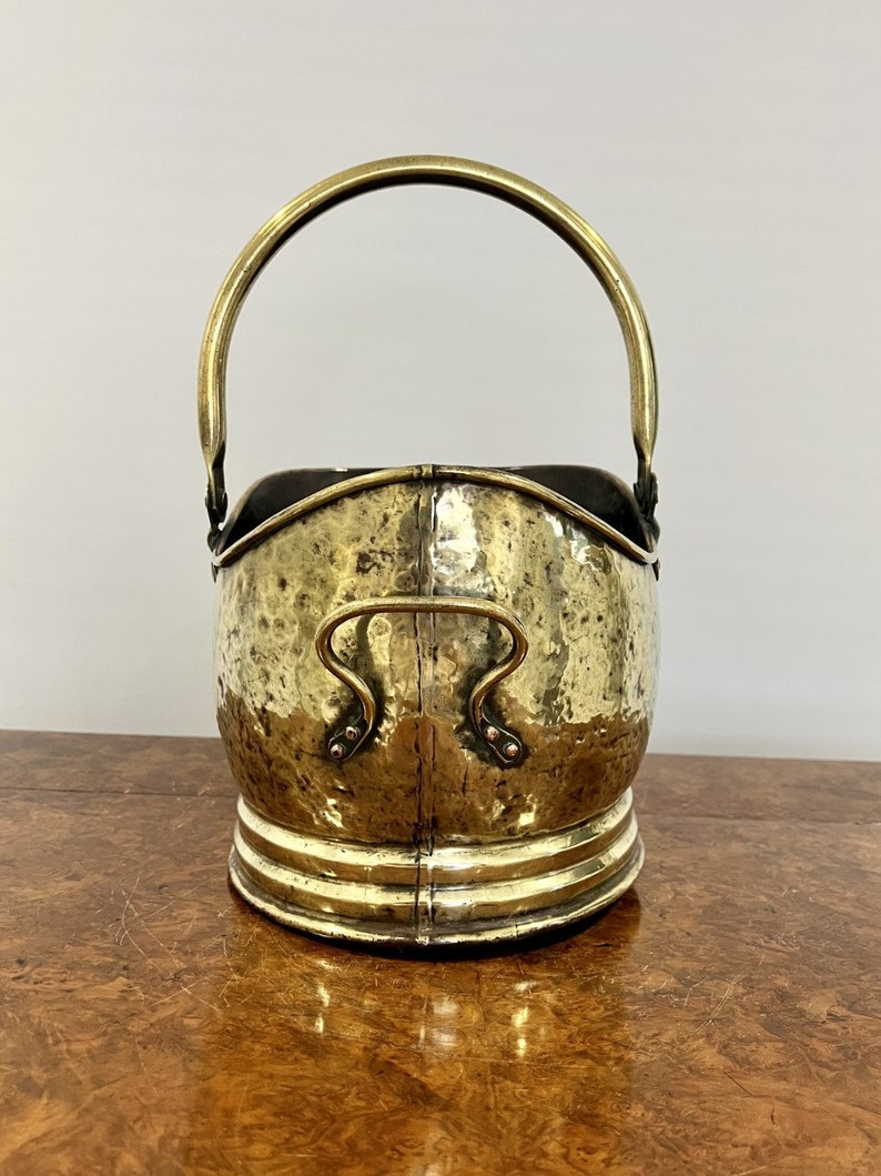 Victorian Quality Brass Helmet Coal Scuttle image 2