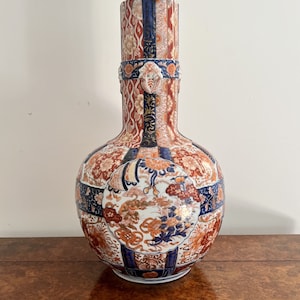Superb quality unusual large antique 19th century Japanese Imari vase