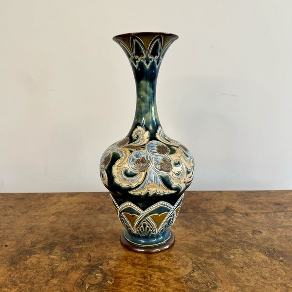 Attractive quality antique Doulton lambeth vase by Eliza Simmance