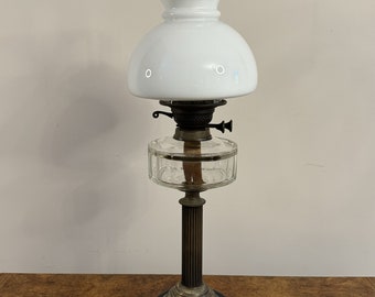 Wonderful quality antique Victorian oil lamp