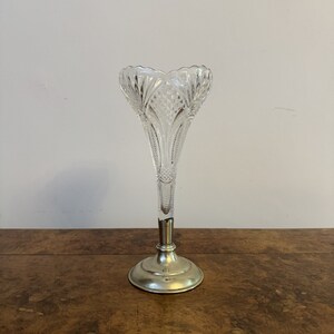 上質なアンティーク エドワード朝のカットガラスと銀メッキの注ぎ口付き花瓶