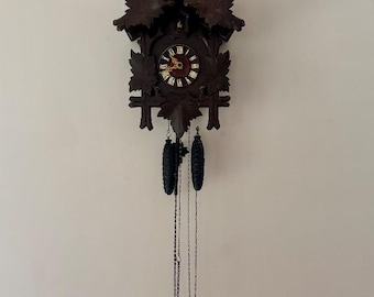 Quality antique Black Forest cuckoo clock