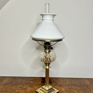 Antique Victorian quality brass and cut glass oil lamp