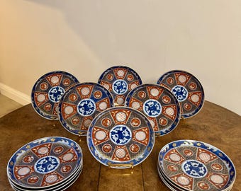 Antique Japanese Imari Plate: Hand-Painted Floral Decor, 1800s