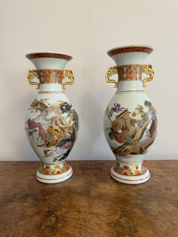Superb Quality Pair of Antique 19th Century Porcelain Chinese
