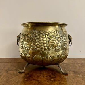 Quality antique Victorian brass jardiniere