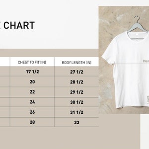 K&ouml;nnte beinhalten: Gr&ouml;&szlig;entabelle f&uuml;r ein T-Shirt mit Ma&szlig;en in Zoll f&uuml;r Brustweite und K&ouml;rperl&auml;nge. Die Gr&ouml;&szlig;en umfassen S, M, L, XL, 2XL und 3XL.