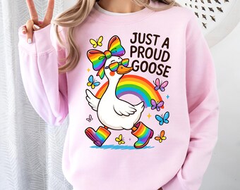 Nur eine stolze Gans PNG ~ LGBTQ+ Pride Gans ~ Alberne Gans Shirt Design ~ Regenbogen ~ Pride Month ~ Niedliche Kokette Gans ~ DTF ~ Gans Clip Art