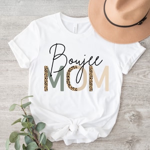 Boujee Mom PNG ~ Adrettes Sublimationshemd ~ Minimalistische Mutter ~ Leopardenmuster ~ Trendige Mutter ~ Boujee Momma ~ DTF ~ Gepardendruck ~ Mom Clip Art