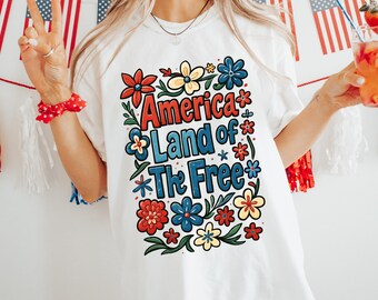 Boho America PNG ~ Tierra de la libertad ~ Camiseta del 4 de julio PNG ~ EE. UU. ~ Estadounidense 1776 ~ Patriótica femenina ~ Descarga de libertad ~ Imágenes prediseñadas de América