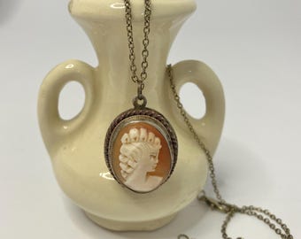 Vintage Cameo 1920s Carved Shell Pendant with Gold-toned Metal Chain.