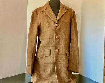 Vintage 1967 Pendleton Wool Jacket:  Size Medium Men, Size 14-16 Women.