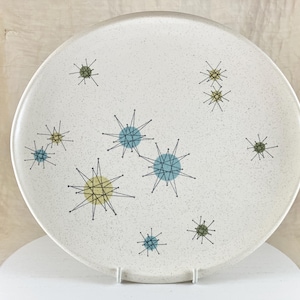 Starburst Atomic 1950’s 11 inch Dinner Plate in Vintage Franciscan by Gladding McBean.