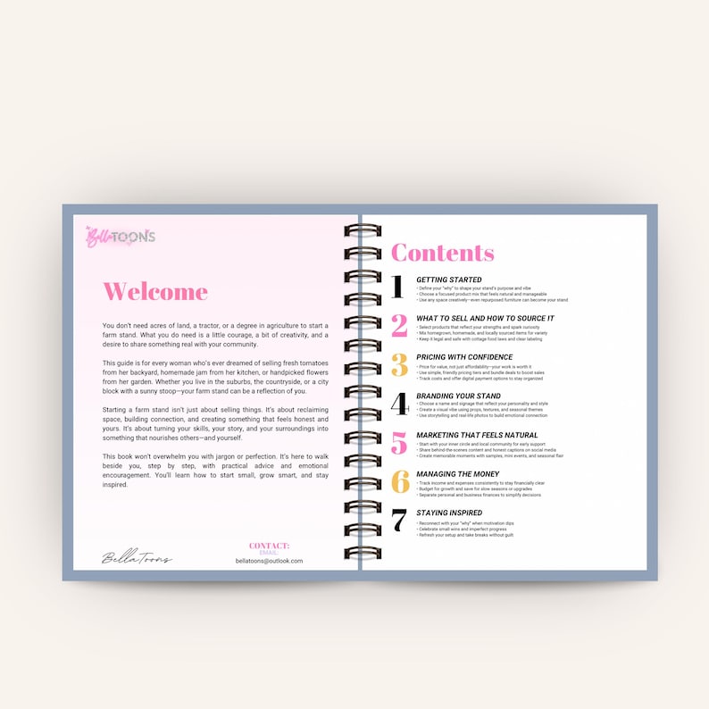 Puede incluir: Cuaderno abierto con encuadernaci&oacute;n en espiral, que presenta una p&aacute;gina de bienvenida y una secci&oacute;n de contenido. La portada es azul claro con texto rosa y un logotipo. La secci&oacute;n de contenido enumera temas como comenzar, branding y marketing.