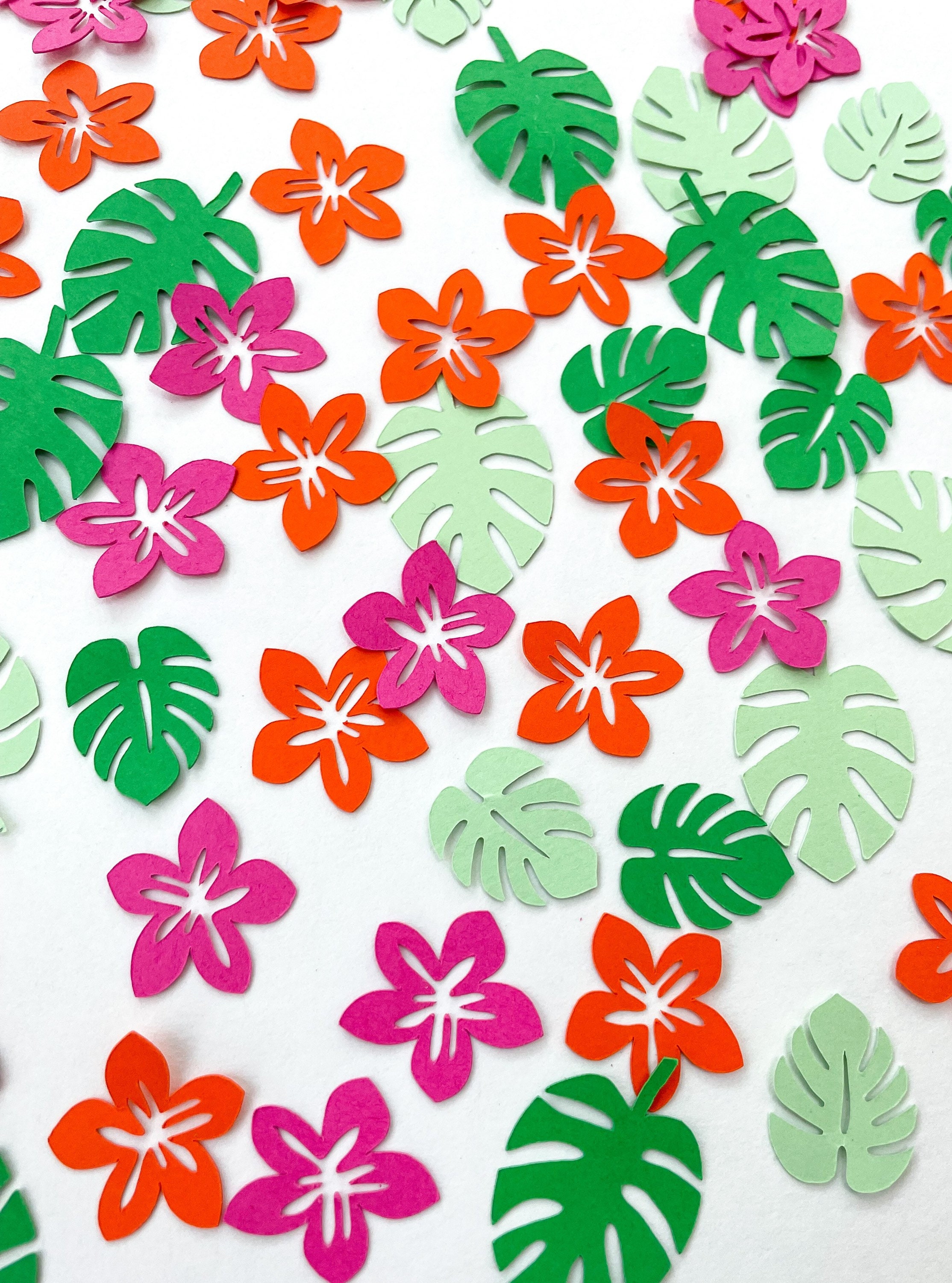 Confetti Tropical Leaves and Flowers 150 pieces Luau Theme Hawaii Party Mini Table Decorations Creative Event Supplies