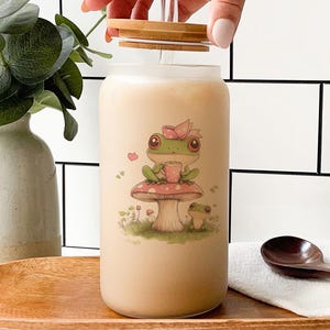 Kawaii Frog Glass Tumbler: Cartoon Mushroom Coffee Cup