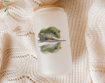 Hand-Painted Day Gecko Glass Tumbler: Lizard Art Drinkware